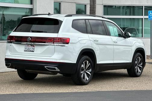 2025 Volkswagen Atlas 2.0T SE