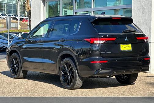 2025 Mitsubishi Outlander PHEV SEL