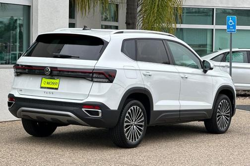 2025 Volkswagen Taos 1.5T SE
