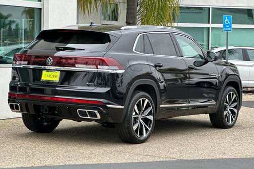 2025 Volkswagen Atlas Cross Sport 2.0T SEL Premium R-Line