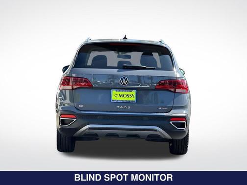 Pure Gray 2022 Volkswagen Taos 1.5T SE