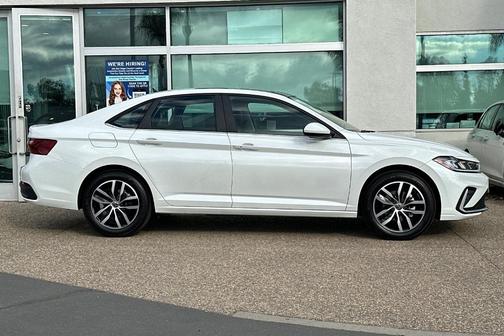 2025 Volkswagen Jetta 1.5T SE