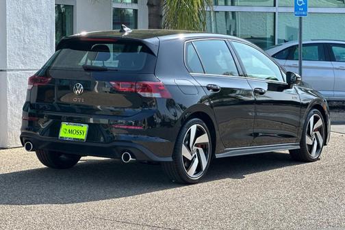 2025 Volkswagen Golf GTI 2.0T S