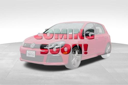 2013 Volkswagen Golf R 4-Door