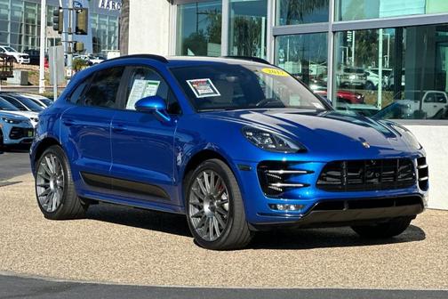 2017 Porsche Macan Turbo