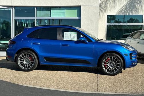 2017 Porsche Macan Turbo