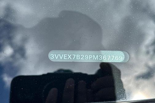 2023 Volkswagen Taos 1.5T SE