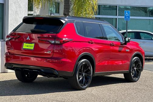 2025 Mitsubishi Outlander PHEV SEL