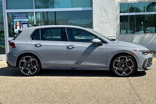 2025 Volkswagen Golf GTI 2.0T Autobahn