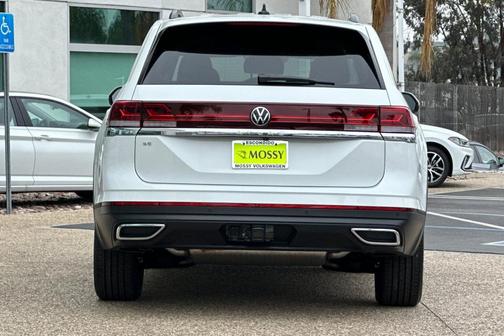 2025 Volkswagen Atlas 2.0T SE w/Technology