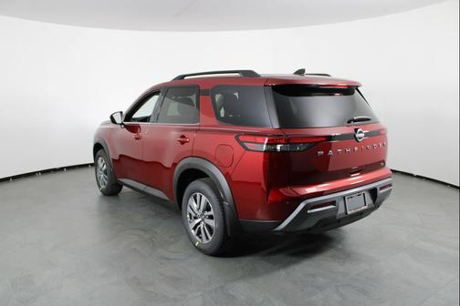 Scarlet Ember Tintcoat 2026 Nissan Pathfinder SL