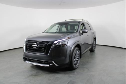 2025 Nissan Pathfinder SL FWD