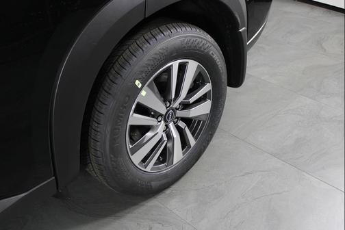 Super Black 2026 Nissan Pathfinder SL