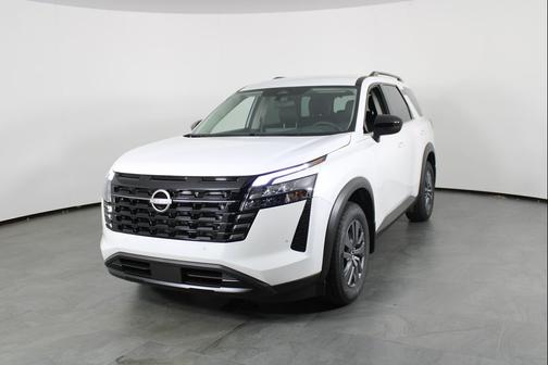 Everest White Pearl Tricoat 2026 Nissan Pathfinder SV