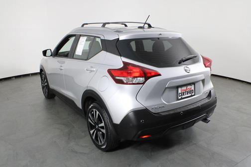 Brilliant Silver Metallic 2020 Nissan Kicks SV