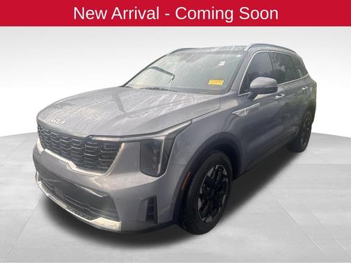 Everlasting Silver 2024 Kia Sorento S