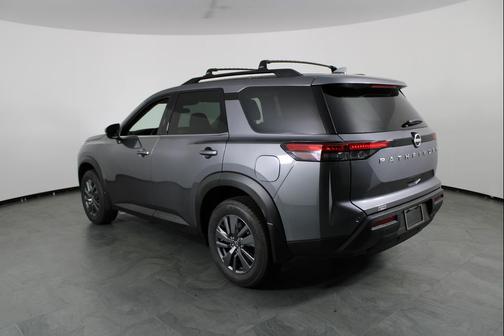 2025 Nissan Pathfinder SV FWD