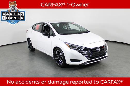 Aspen White Tricoat 2025 Nissan Versa 1.6 S