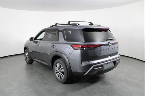 Gun Metallic 2026 Nissan Pathfinder SL