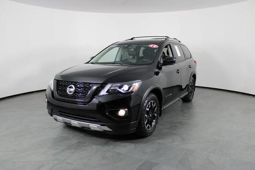 2019 Nissan Pathfinder SL