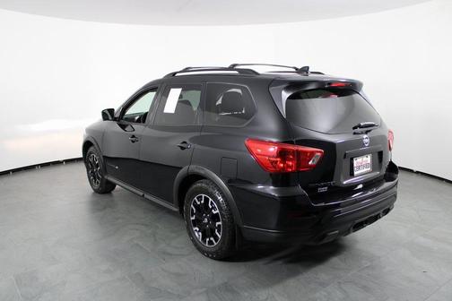 2019 Nissan Pathfinder SL