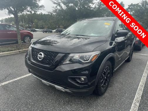 2019 Nissan Pathfinder SL