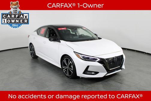 Aspen White Tricoat/Super Black 2022 Nissan Sentra SR