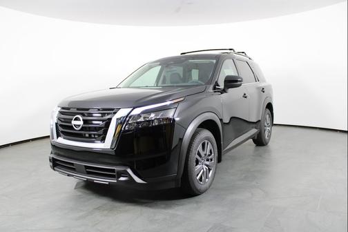 2025 Nissan Pathfinder SV FWD