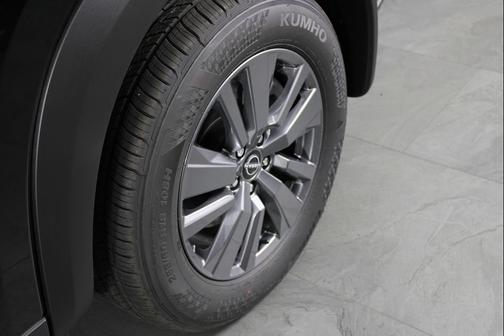 2025 Nissan Pathfinder SV FWD