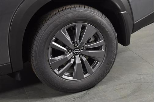 2025 Nissan Pathfinder S FWD