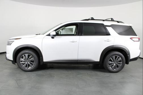 2025 Nissan Pathfinder SV FWD