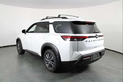 2025 Nissan Pathfinder SV FWD