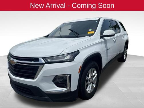Summit White 2023 Chevrolet Traverse LS