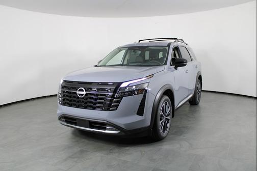 Boulder Gray Pearl 2026 Nissan Pathfinder Platinum