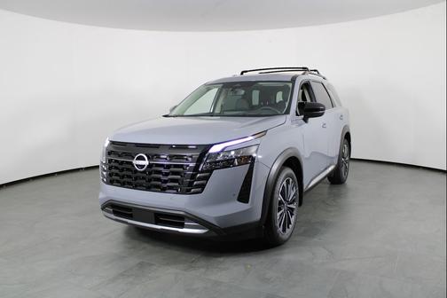 Boulder Gray Pearl 2026 Nissan Pathfinder Platinum