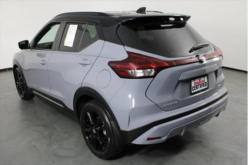 2022 Nissan Kicks SR