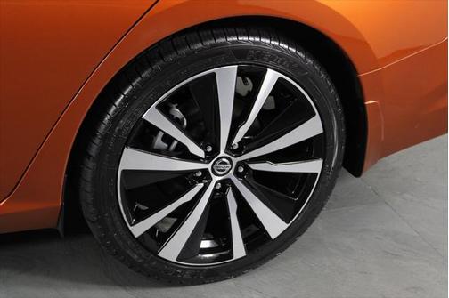 2021 Nissan Altima SR VC-Turbo FWD