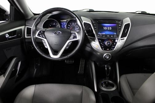 2013 Hyundai Veloster Base