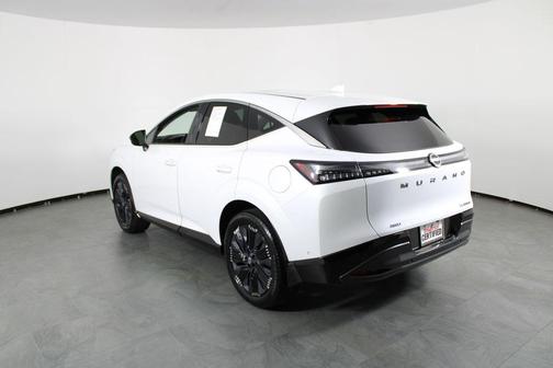 Everest White Pearl Tricoat 2025 Nissan Murano Platinum