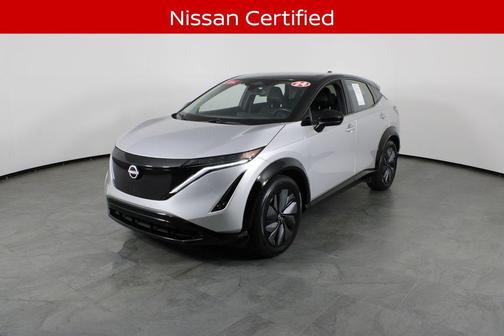 Brilliant Silver Metallic/Black Diamond Pearl 2024 Nissan ARIYA ENGAGE+
