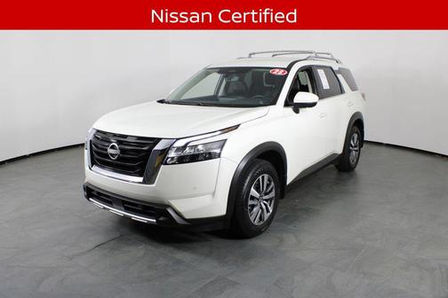 2023 Nissan Pathfinder SL 4WD