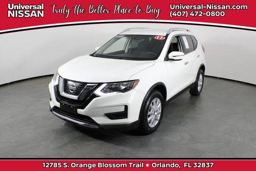 Glacier White 2017 Nissan Rogue SV