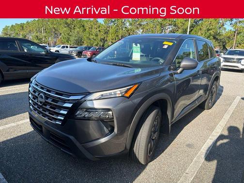 Gun Metallic 2025 Nissan Rogue SV