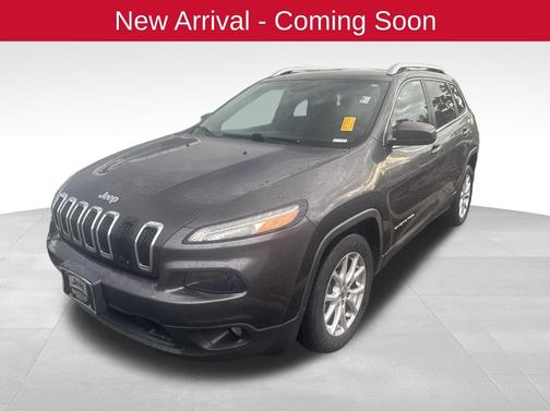 Granite Crystal Metallic Clearcoat 2016 Jeep Cherokee Latitude
