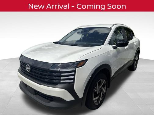 Aspen White Tricoat 2026 Nissan Kicks SV