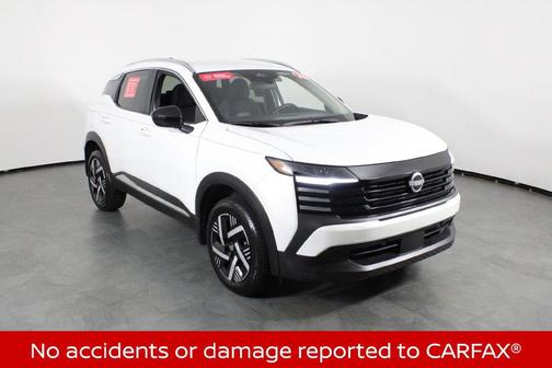 Aspen White Tricoat 2026 Nissan Kicks SV
