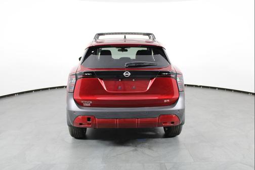 Scarlet Ember Tintcoat 2026 Nissan Kicks SR