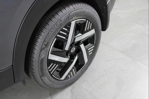 Gun Metallic 2026 Nissan Kicks SV
