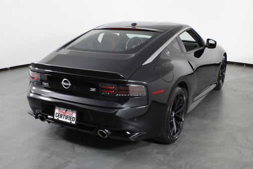 Black Diamond Pearl 2025 Nissan Z Performance Automatic Transmission