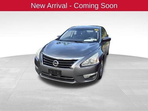 Gun Metallic 2015 Nissan Altima 2.5 S